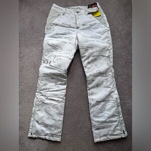 Size 2. New with tags. Under armour snow pants.